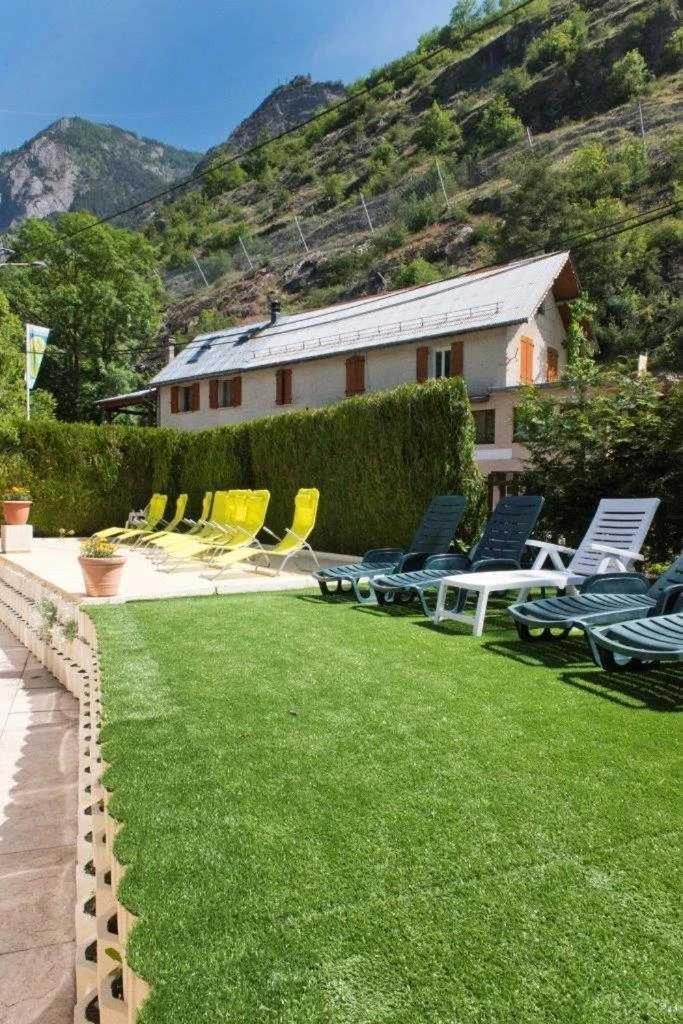 Camping 5 Etoiles - Piscine - Eeceff Le Bourg-dʼOisans Exterior foto